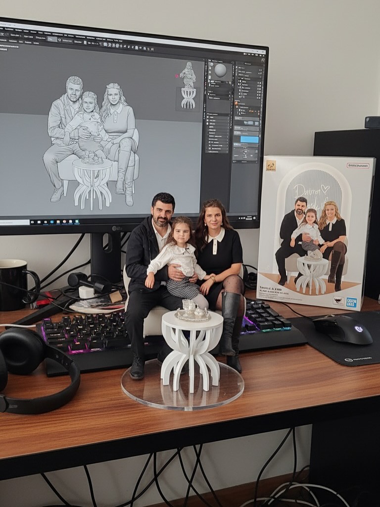 Aileye Özel 3D Heykel - Fotoğraftan Kişisel Figür